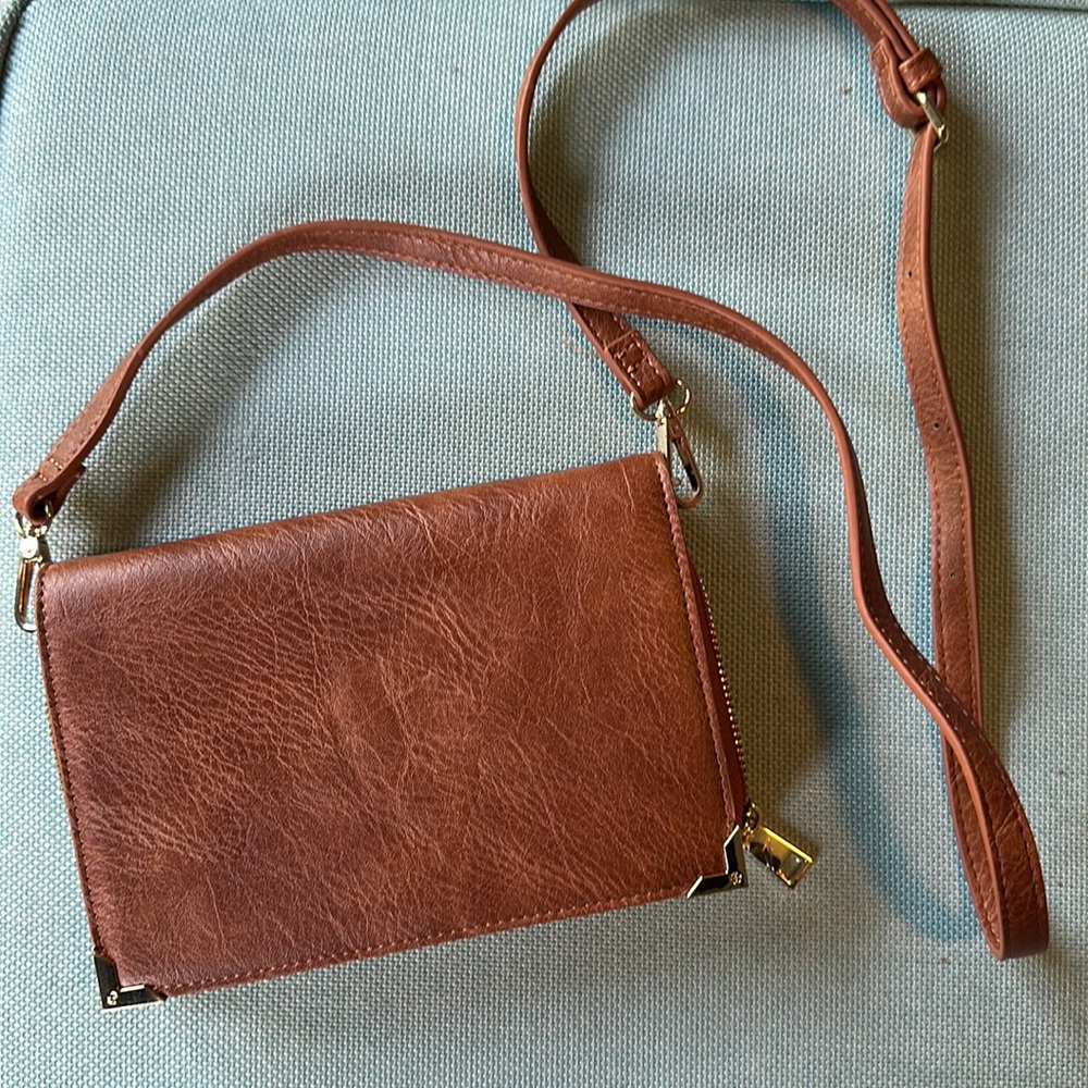 Urban Expressions Clutch / Crossbody Bag